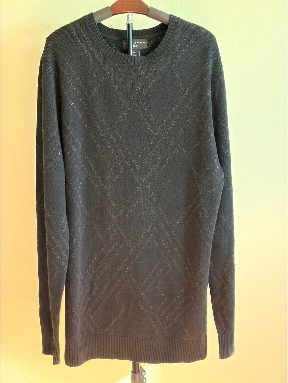 Shaquille O’Neal XLG Men’s LT Black Chevron Crewneck Sweater NWOT